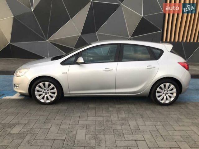 Сірий Опель Астра, об'ємом двигуна 1.6 л та пробігом 122 тис. км за 7850 $, фото 3 на Automoto.ua