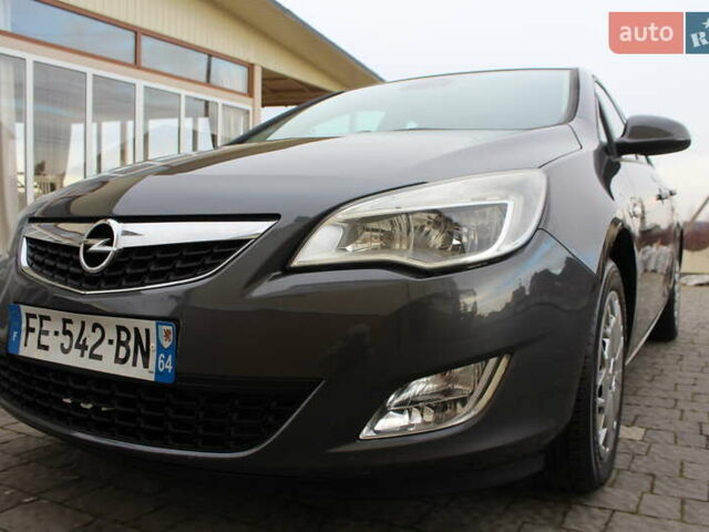 Серый Опель Астра, объемом двигателя 1.6 л и пробегом 193 тыс. км за 5890 $, фото 42 на Automoto.ua
