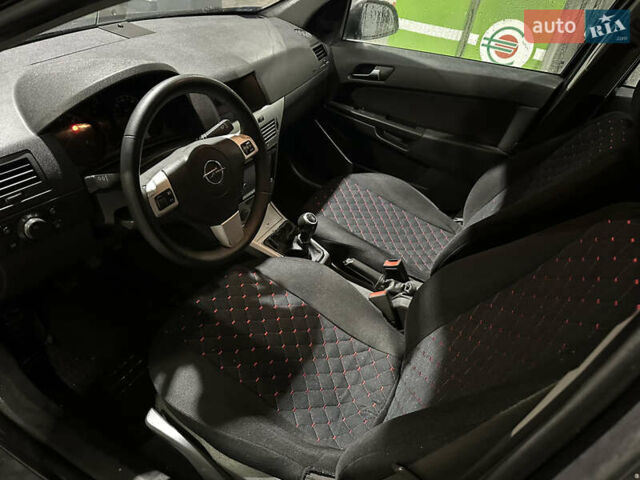 Серый Опель Астра, объемом двигателя 1.25 л и пробегом 303 тыс. км за 3500 $, фото 14 на Automoto.ua