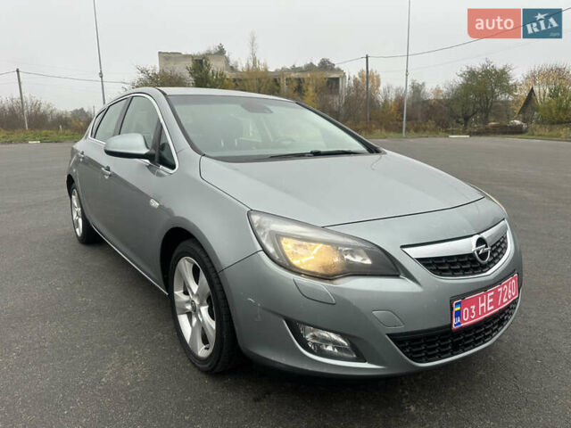 Опель Астра 2010 в Житомире на Automoto.ua Серый Опель Астра, объемом двигателя 1.7 л и пробегом 250 тыс. км за 7350 $, фото 16 на Automoto.ua