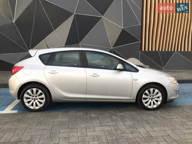 Сірий Опель Астра, об'ємом двигуна 1.6 л та пробігом 122 тис. км за 7850 $, фото 4 на Automoto.ua