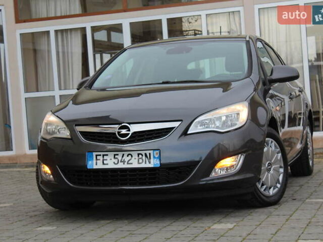 Серый Опель Астра, объемом двигателя 1.6 л и пробегом 193 тыс. км за 5890 $, фото 7 на Automoto.ua
