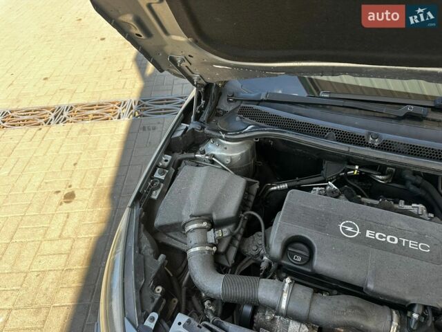 Серый Опель Астра, объемом двигателя 1.7 л и пробегом 250 тыс. км за 6650 $, фото 15 на Automoto.ua