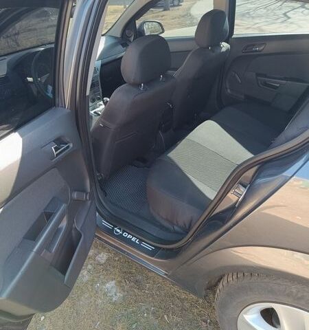 Сірий Опель Астра, об'ємом двигуна 1.7 л та пробігом 380 тис. км за 5800 $, фото 14 на Automoto.ua