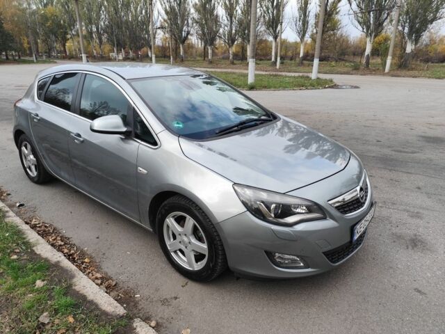 Опель Астра 2010 у Кривому Розі на Automoto.ua Сірий Опель Астра, об'ємом двигуна 1.4 л та пробігом 170 тис. км за 7700 $, фото 7 на Automoto.ua