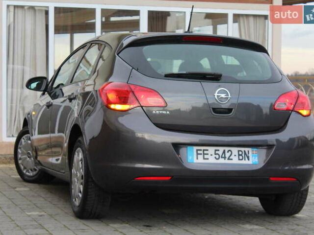 Серый Опель Астра, объемом двигателя 1.6 л и пробегом 193 тыс. км за 5890 $, фото 28 на Automoto.ua