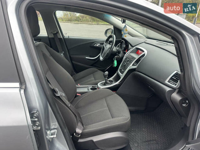 Опель Астра 2010 в Житомире на Automoto.ua Серый Опель Астра, объемом двигателя 1.7 л и пробегом 250 тыс. км за 7350 $, фото 15 на Automoto.ua