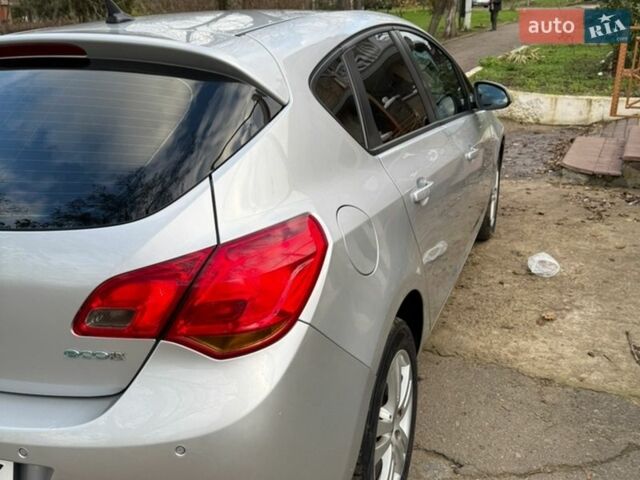 Сірий Опель Астра, об'ємом двигуна 1.3 л та пробігом 342 тис. км за 5800 $, фото 3 на Automoto.ua