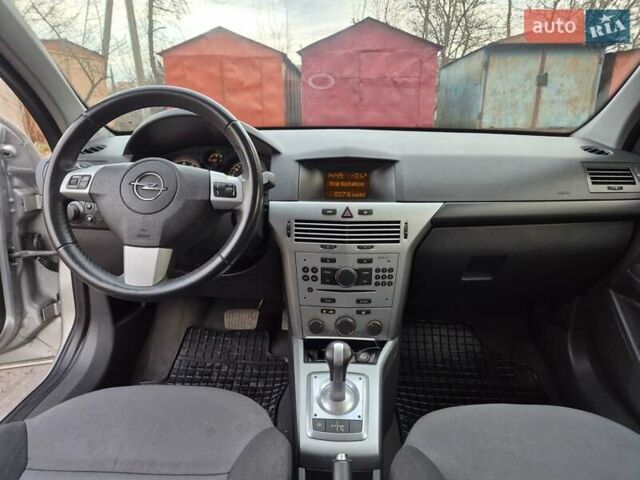 Сірий Опель Астра, об'ємом двигуна 1.6 л та пробігом 135 тис. км за 6200 $, фото 20 на Automoto.ua