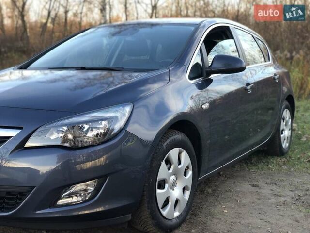 Серый Опель Астра, объемом двигателя 1.6 л и пробегом 144 тыс. км за 8900 $, фото 12 на Automoto.ua