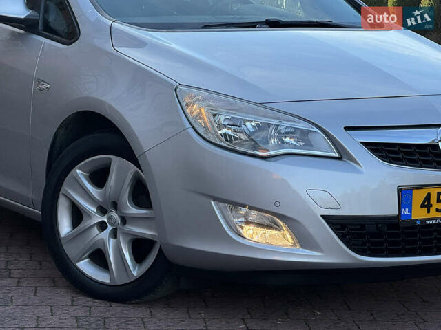 Сірий Опель Астра, об'ємом двигуна 1.4 л та пробігом 239 тис. км за 5999 $, фото 22 на Automoto.ua