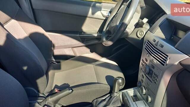 Сірий Опель Астра, об'ємом двигуна 1.7 л та пробігом 311 тис. км за 4900 $, фото 17 на Automoto.ua