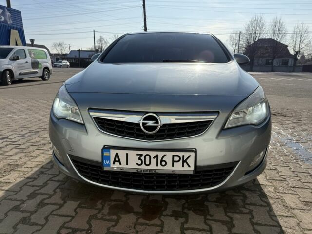 Серый Опель Астра, объемом двигателя 1.2 л и пробегом 255 тыс. км за 6200 $, фото 1 на Automoto.ua
