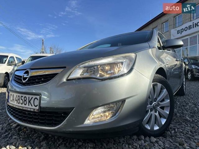 Серый Опель Астра, объемом двигателя 2 л и пробегом 213 тыс. км за 7500 $, фото 3 на Automoto.ua