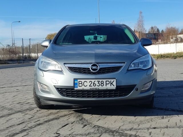 Сірий Опель Астра, об'ємом двигуна 1.4 л та пробігом 213 тис. км за 5600 $, фото 1 на Automoto.ua