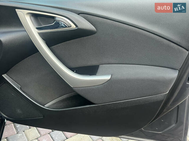 Серый Опель Астра, объемом двигателя 0 л и пробегом 171 тыс. км за 7500 $, фото 131 на Automoto.ua