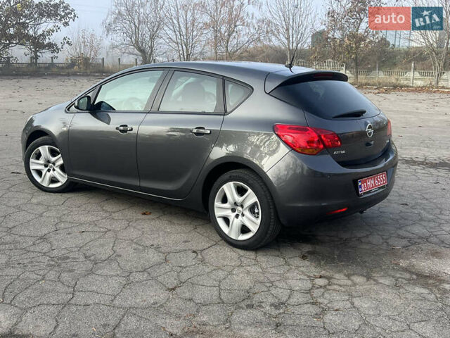 Серый Опель Астра, объемом двигателя 0 л и пробегом 171 тыс. км за 7500 $, фото 3 на Automoto.ua