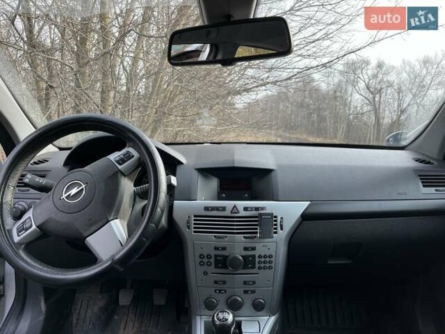 Сірий Опель Астра, об'ємом двигуна 1.6 л та пробігом 199 тис. км за 5200 $, фото 7 на Automoto.ua