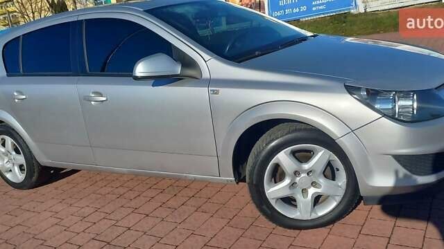 Сірий Опель Астра, об'ємом двигуна 1.7 л та пробігом 311 тис. км за 4900 $, фото 2 на Automoto.ua