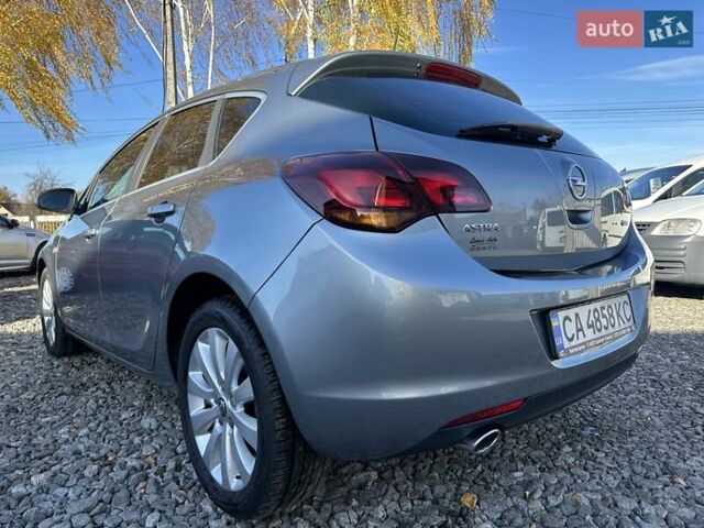 Серый Опель Астра, объемом двигателя 2 л и пробегом 213 тыс. км за 7500 $, фото 5 на Automoto.ua