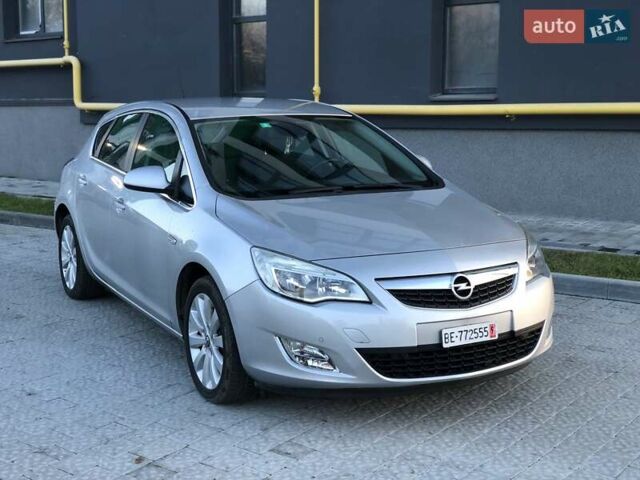 Сірий Опель Астра, об'ємом двигуна 1.6 л та пробігом 135 тис. км за 8700 $, фото 1 на Automoto.ua
