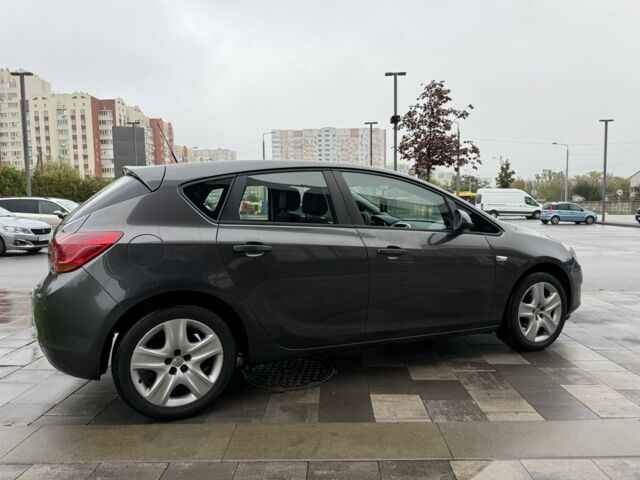 Сірий Опель Астра, об'ємом двигуна 1.6 л та пробігом 188 тис. км за 8199 $, фото 3 на Automoto.ua