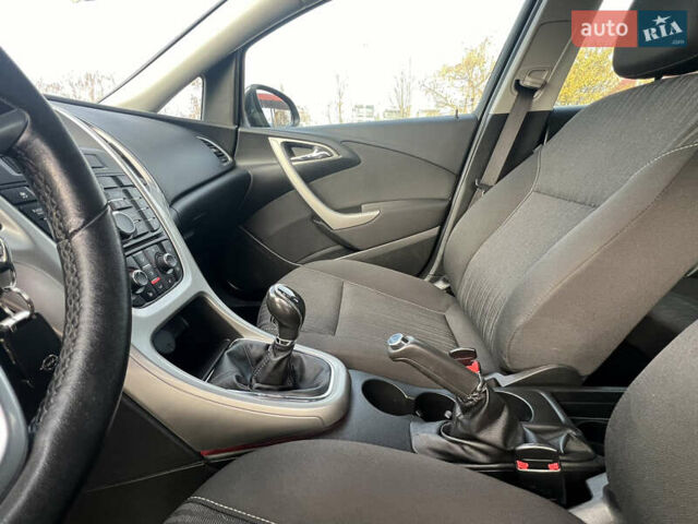 Серый Опель Астра, объемом двигателя 0 л и пробегом 171 тыс. км за 7500 $, фото 44 на Automoto.ua