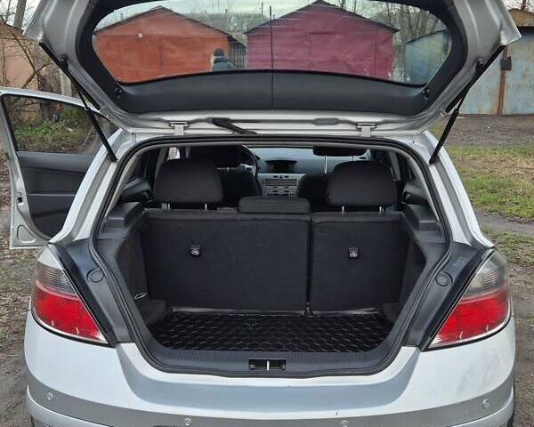 Сірий Опель Астра, об'ємом двигуна 1.6 л та пробігом 135 тис. км за 6200 $, фото 25 на Automoto.ua