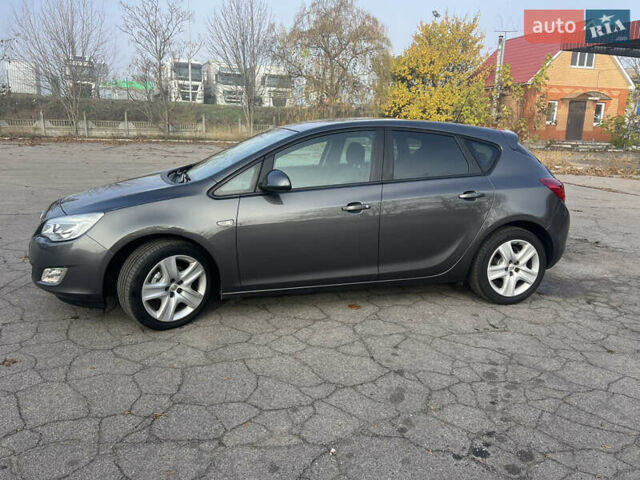 Серый Опель Астра, объемом двигателя 0 л и пробегом 171 тыс. км за 7500 $, фото 13 на Automoto.ua