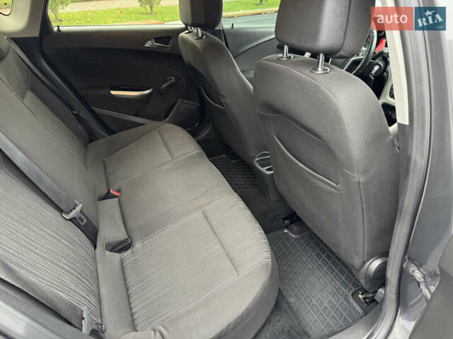 Серый Опель Астра, объемом двигателя 1.3 л и пробегом 221 тыс. км за 6700 $, фото 23 на Automoto.ua