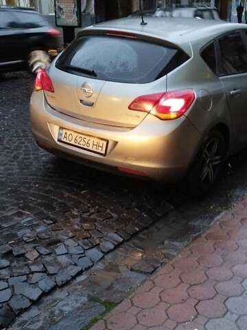 Серый Опель Астра, объемом двигателя 1.3 л и пробегом 270 тыс. км за 5500 $, фото 8 на Automoto.ua