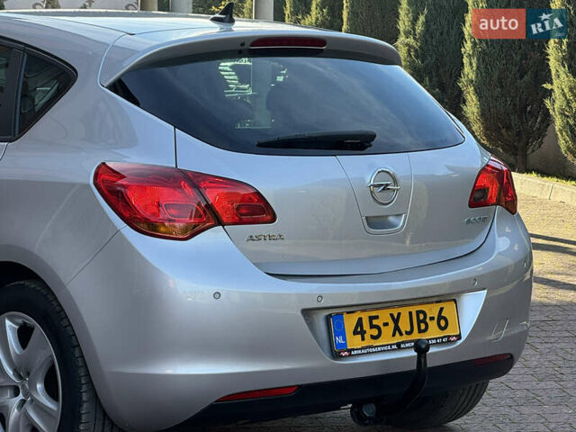 Сірий Опель Астра, об'ємом двигуна 1.4 л та пробігом 239 тис. км за 5999 $, фото 35 на Automoto.ua