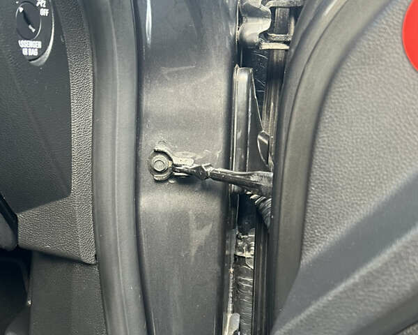 Серый Опель Астра, объемом двигателя 0 л и пробегом 171 тыс. км за 7500 $, фото 106 на Automoto.ua