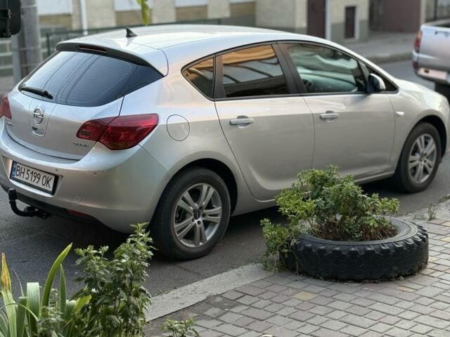 Сірий Опель Астра, об'ємом двигуна 1.2 л та пробігом 300 тис. км за 6500 $, фото 2 на Automoto.ua