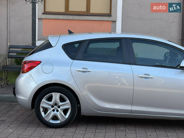 Сірий Опель Астра, об'ємом двигуна 1.4 л та пробігом 239 тис. км за 5999 $, фото 69 на Automoto.ua