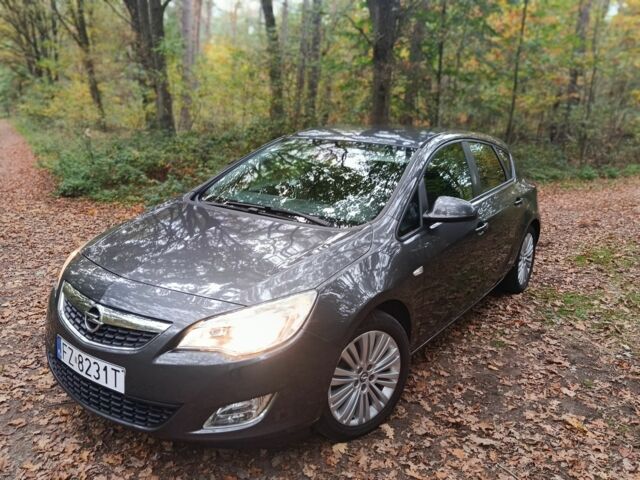 Сірий Опель Астра, об'ємом двигуна 0 л та пробігом 3 тис. км за 3949 $, фото 2 на Automoto.ua