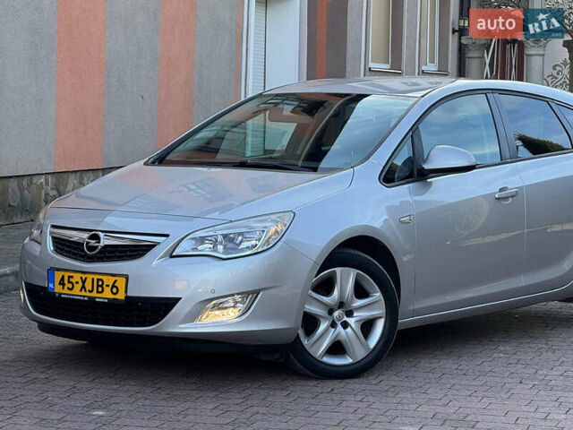 Сірий Опель Астра, об'ємом двигуна 1.4 л та пробігом 239 тис. км за 5999 $, фото 4 на Automoto.ua