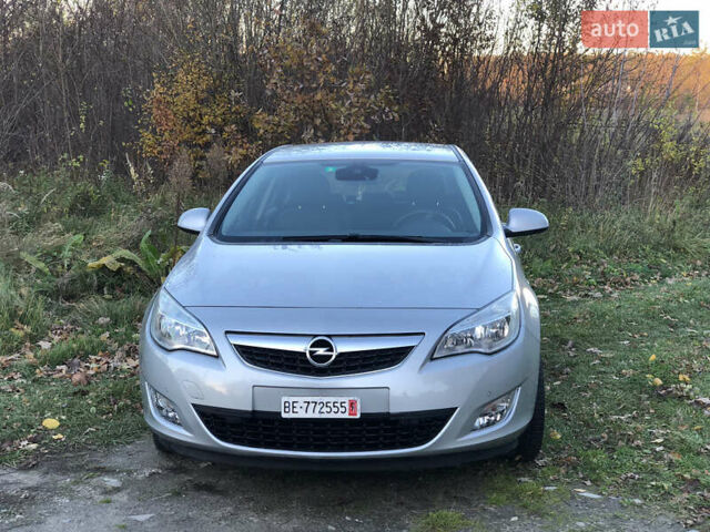 Сірий Опель Астра, об'ємом двигуна 1.6 л та пробігом 135 тис. км за 8650 $, фото 3 на Automoto.ua