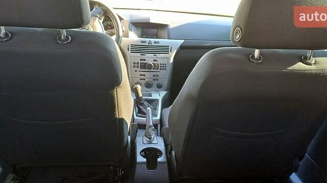 Сірий Опель Астра, об'ємом двигуна 1.7 л та пробігом 311 тис. км за 4900 $, фото 14 на Automoto.ua