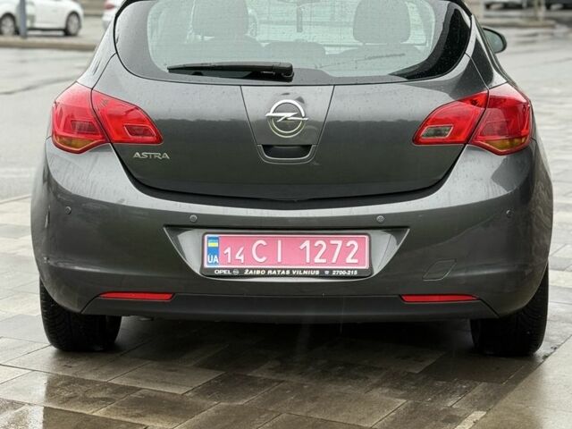 Сірий Опель Астра, об'ємом двигуна 1.6 л та пробігом 188 тис. км за 8199 $, фото 5 на Automoto.ua