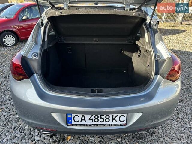 Серый Опель Астра, объемом двигателя 2 л и пробегом 213 тыс. км за 7500 $, фото 8 на Automoto.ua