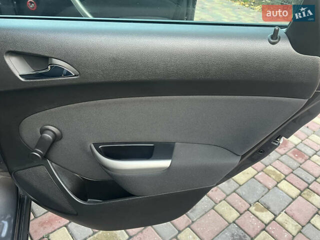 Серый Опель Астра, объемом двигателя 0 л и пробегом 171 тыс. км за 7500 $, фото 123 на Automoto.ua