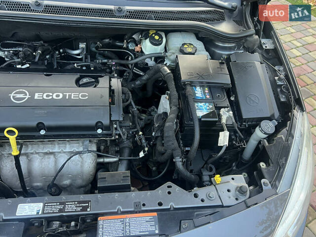 Серый Опель Астра, объемом двигателя 0 л и пробегом 171 тыс. км за 7500 $, фото 111 на Automoto.ua