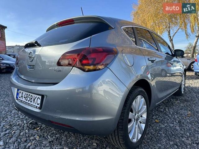 Серый Опель Астра, объемом двигателя 2 л и пробегом 213 тыс. км за 7500 $, фото 1 на Automoto.ua