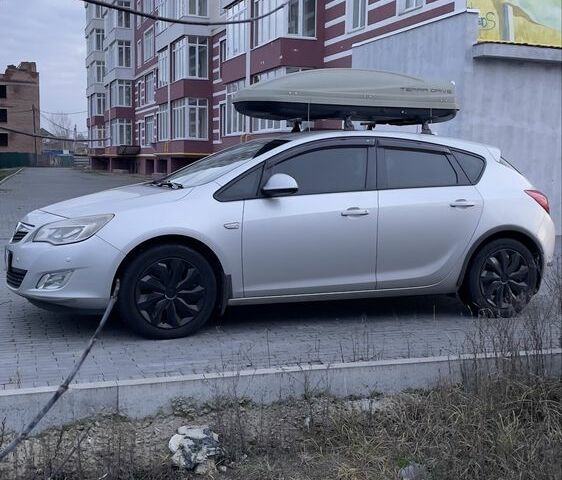 Серый Опель Астра, объемом двигателя 1.6 л и пробегом 290 тыс. км за 6000 $, фото 4 на Automoto.ua