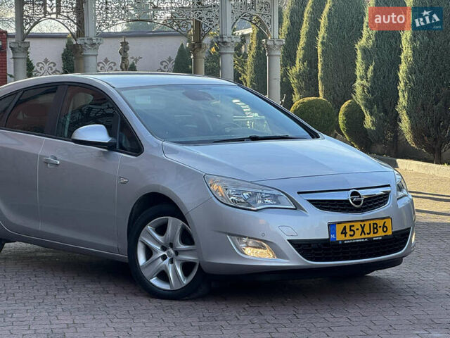 Сірий Опель Астра, об'ємом двигуна 1.4 л та пробігом 239 тис. км за 5999 $, фото 18 на Automoto.ua