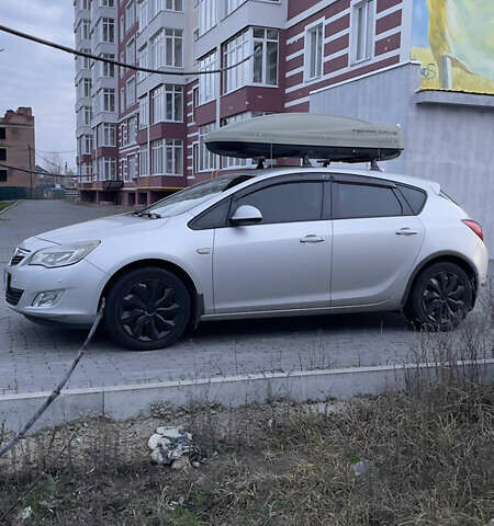 Сірий Опель Астра, об'ємом двигуна 1.6 л та пробігом 297 тис. км за 7000 $, фото 3 на Automoto.ua