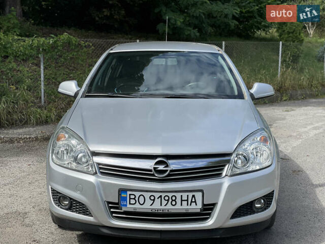Сірий Опель Астра, об'ємом двигуна 1.6 л та пробігом 148 тис. км за 6450 $, фото 1 на Automoto.ua
