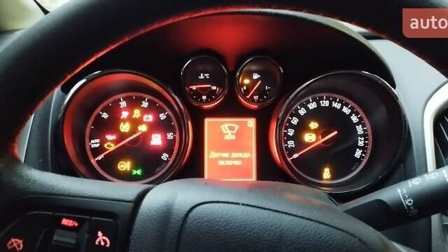 Серый Опель Астра, объемом двигателя 1.3 л и пробегом 270 тыс. км за 5500 $, фото 3 на Automoto.ua