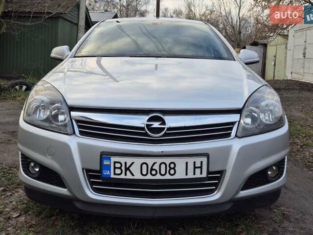Сірий Опель Астра, об'ємом двигуна 1.6 л та пробігом 135 тис. км за 6200 $, фото 2 на Automoto.ua